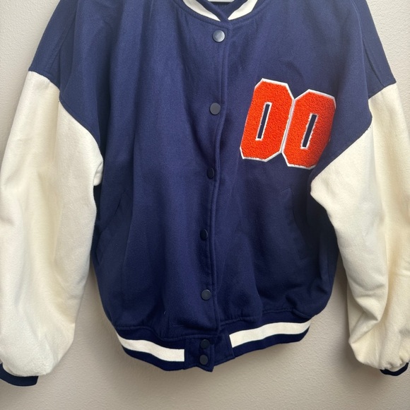 BOOHOO Oversized‎ Colorblock Varsity Bomber Jacket - Picture 9 of 10